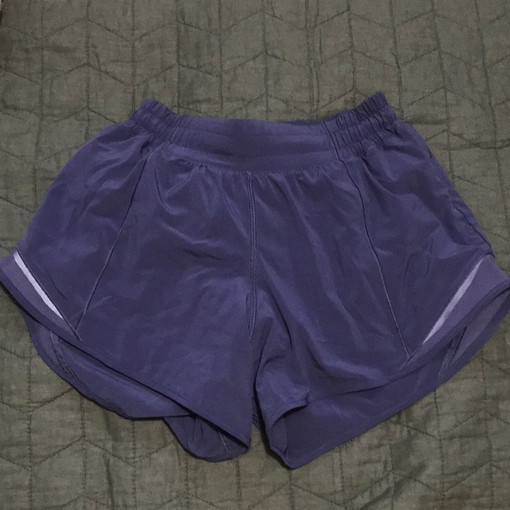 Lululemon Hotty Hot Short II Long 4”